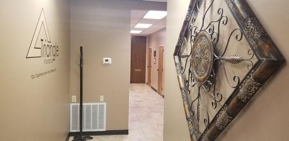OWNER/INVESTOR OFFICE BUILDING/STRATEGIC LOCATION: 2725 Cantrell Rd, Little Rock, AR 72202
